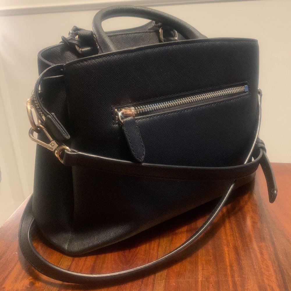 DKNY Leather Crossbody Bag | Black